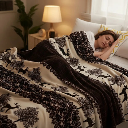 Soft Fleece Throw Blanket – Lightweight Plush Sofa & Camping Blanket
