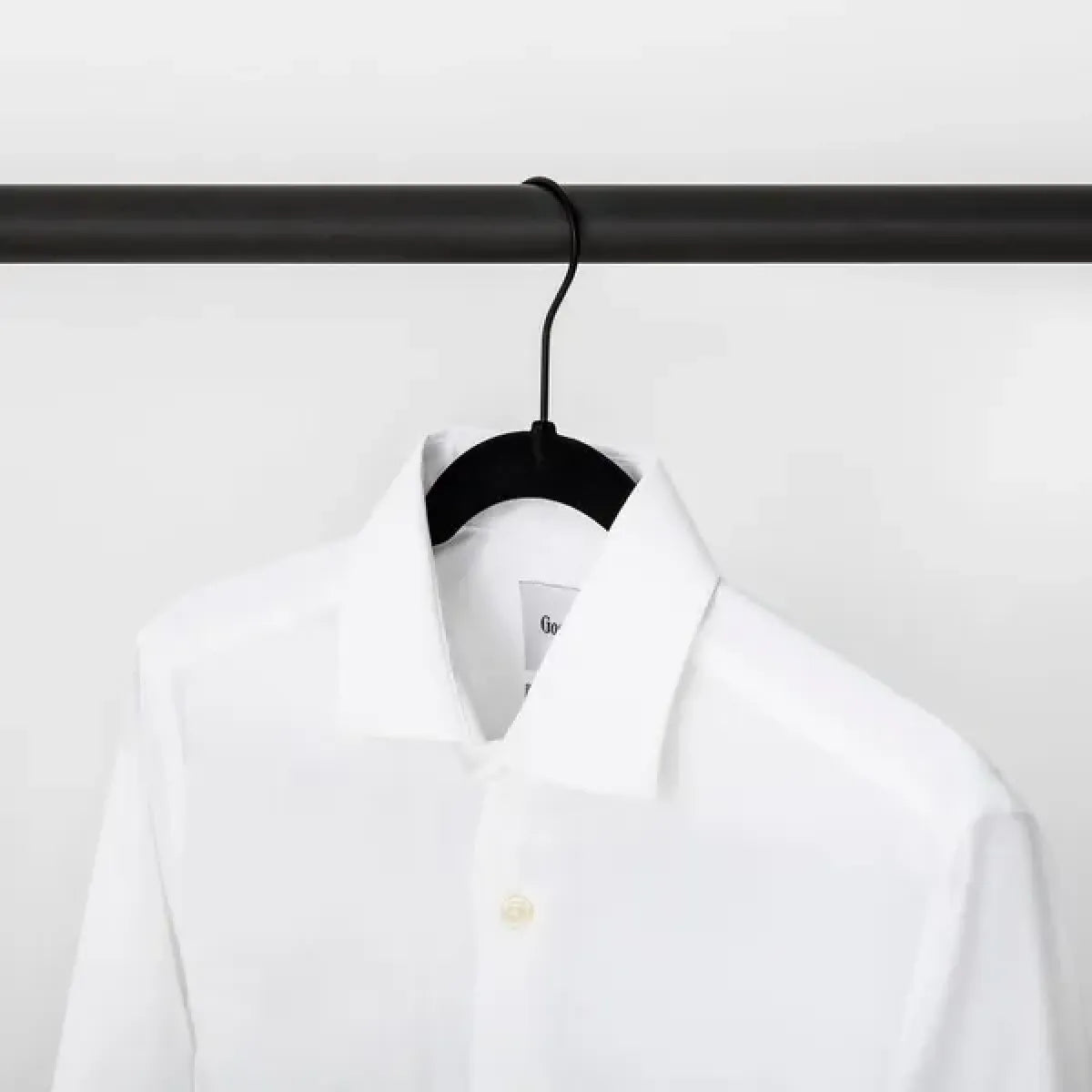 30-Pack Velvet Clothes Hangers – Black Flocked Non-Slip Suit Hangers