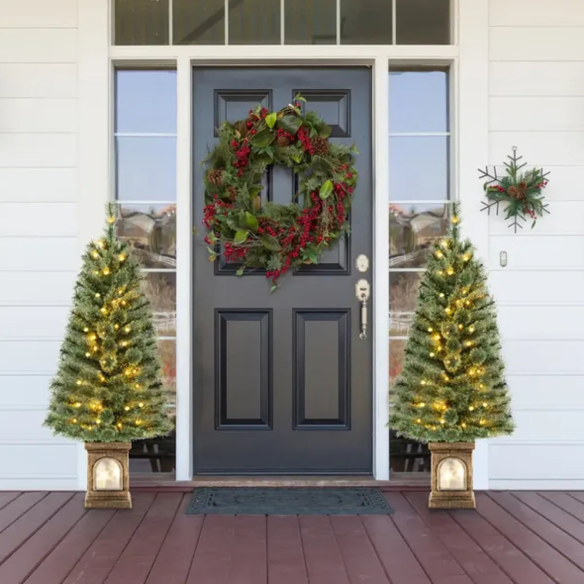 4 Ft Pre-Lit Potted Artificial Christmas Tree with Pine Needles